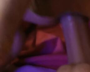 Mon homme monte sur le gode