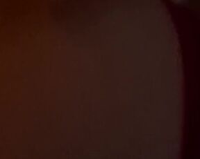 Double gode presque en entier dans son cul